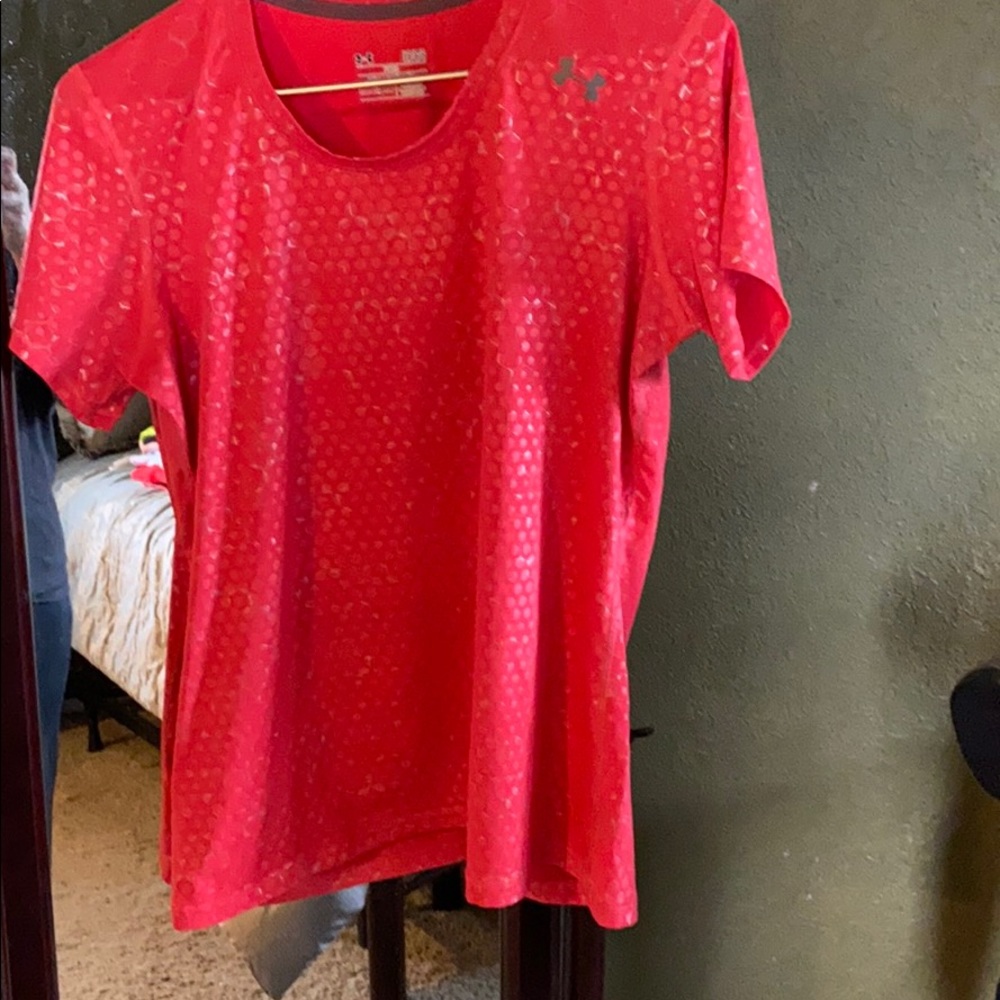 Tee shirt